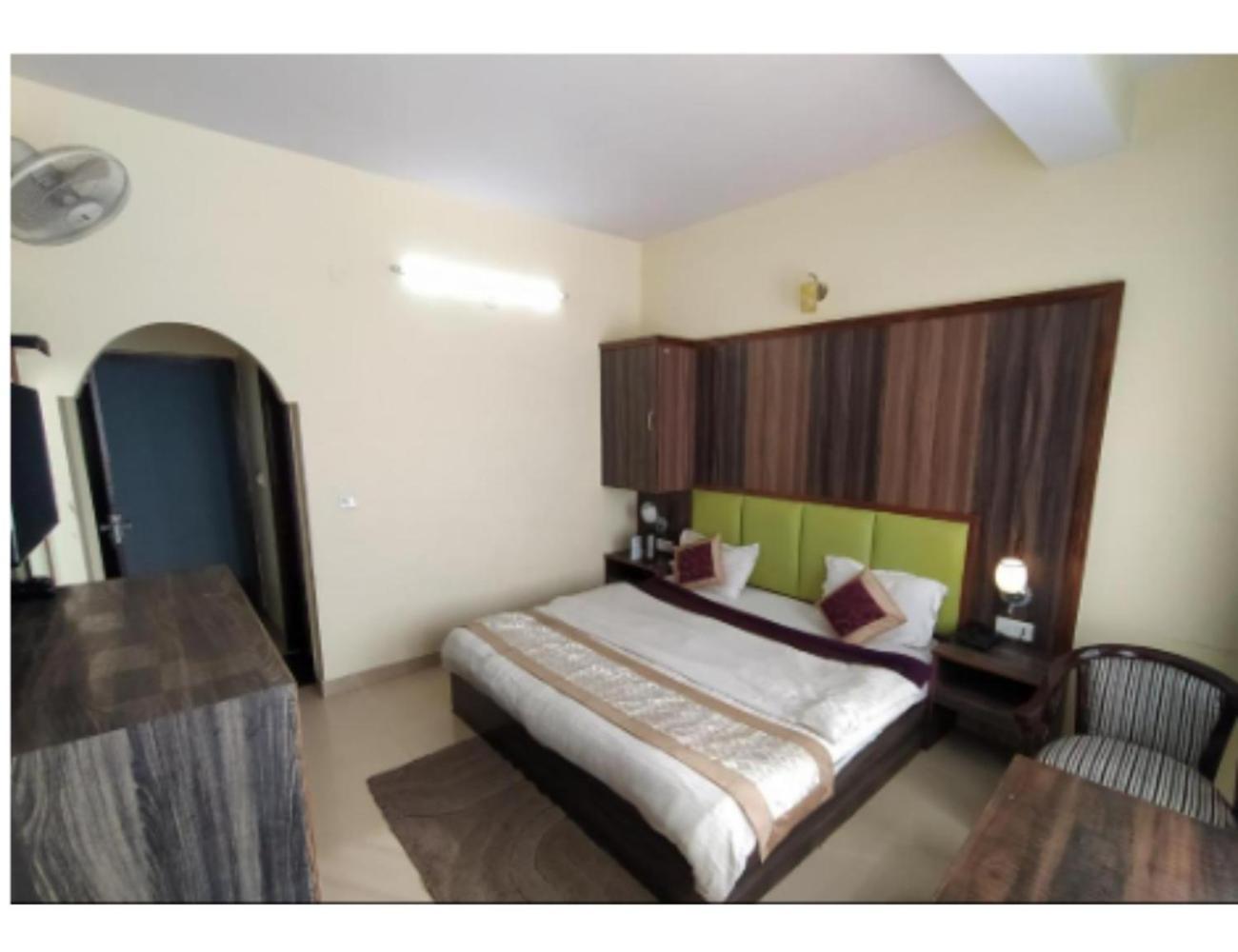 Hotel Super Mall Residency, Mussoorie Exteriér fotografie