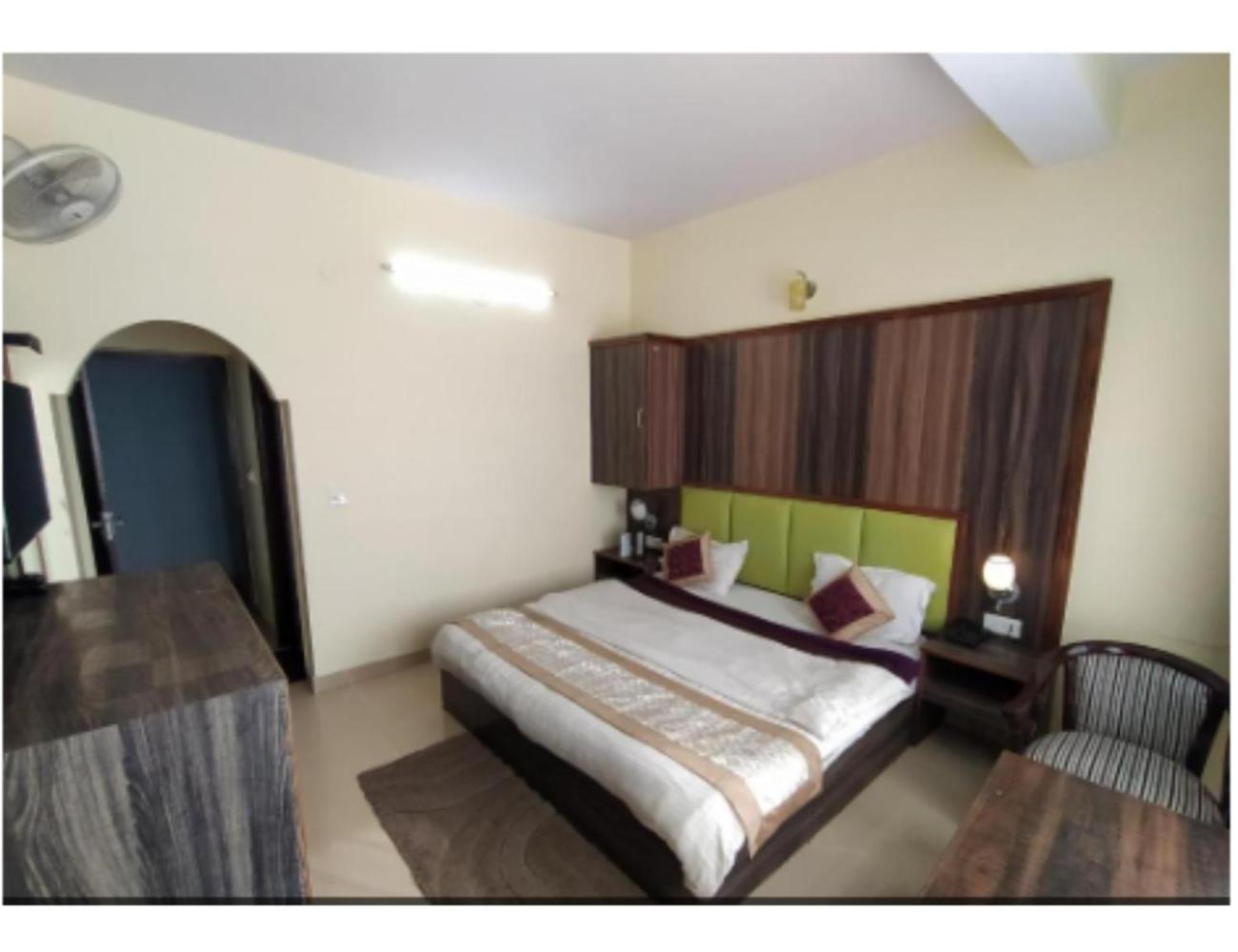 Hotel Super Mall Residency, Mussoorie Exteriér fotografie